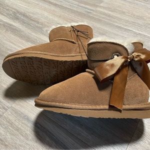 Bear Pawz girls boots